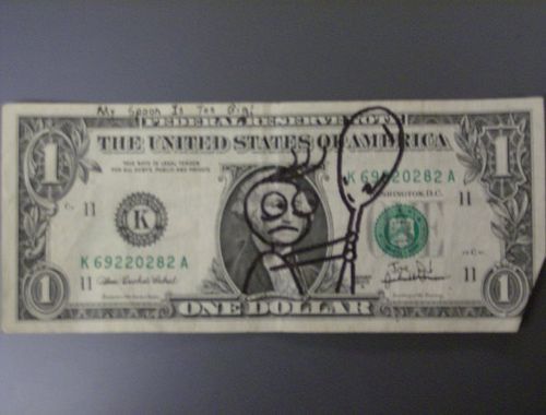 http://de.acidcow.com/pics/20091007/dollar_bills_01.jpg