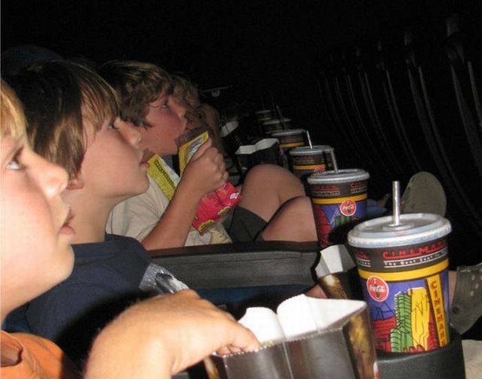 http://de.acidcow.com/pics/20091022/acid_picdump_69_06.jpg