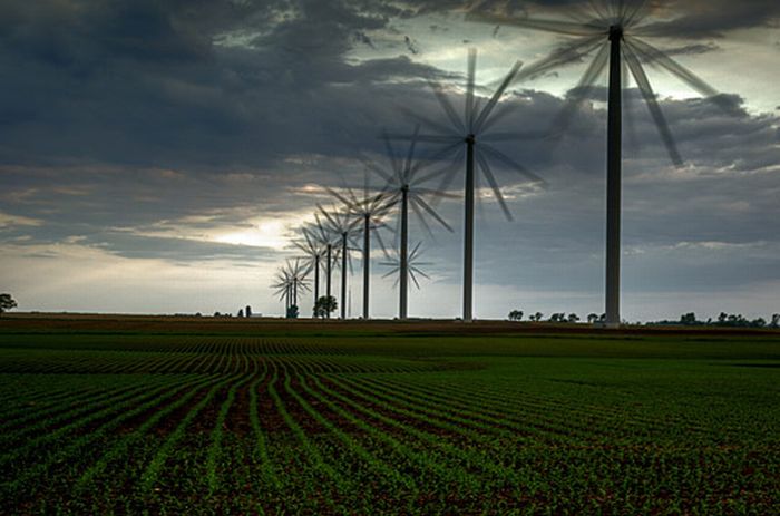 http://de.acidcow.com/pics/20110317/power_plants_02.jpg