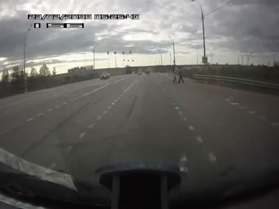 http://de.acidcow.com/pics/20120518/video/girl_epic_road.jpg